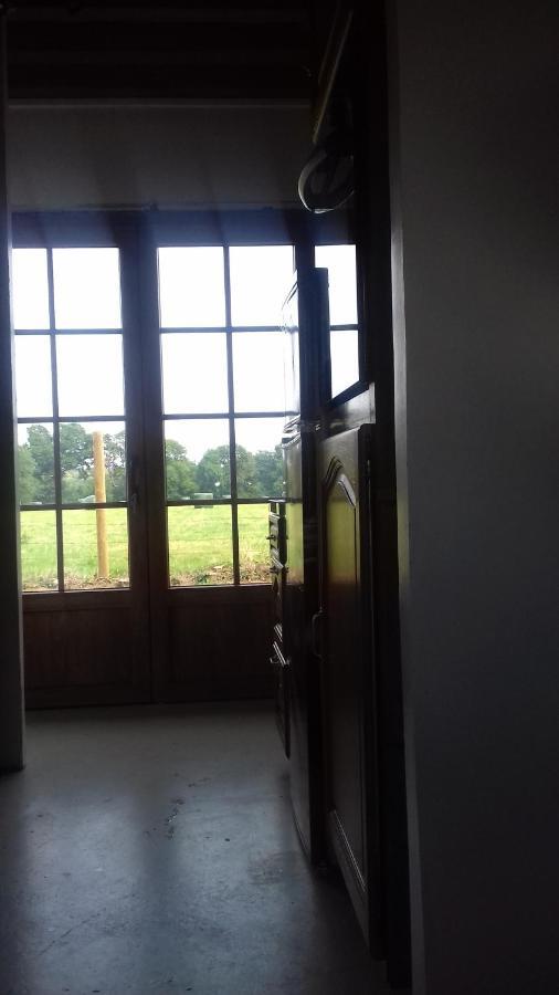 Gite Les Vignettes Bourgeauville Exterior photo